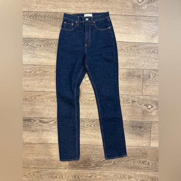Abercrombie and Fitch Slim Straight Ultra High-rise Dark Blue Jeans 26/2L - Picture 1 of 4